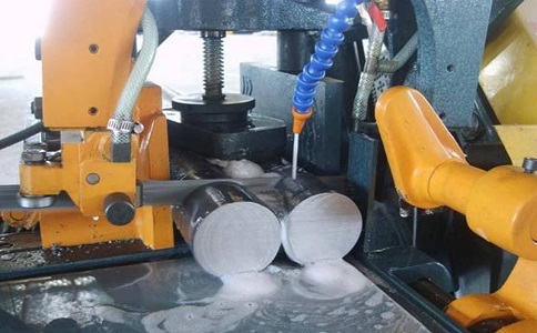 芦山卧式带锯床的送料方式有哪几种？